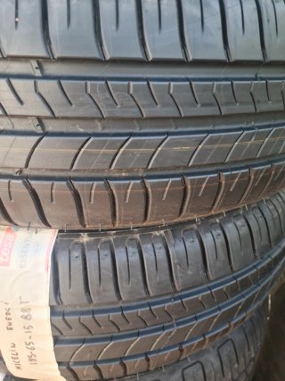 2 neumaticos ocasion Michelin 185/65/15 88T