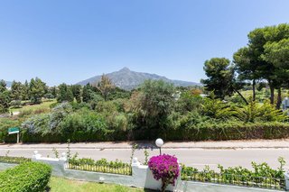 Casa adosada en alquiler en Los Naranjos - Las Brisas en Marbella