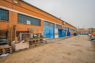 Nave industrial en venta en Camarma de Esteruelas