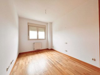 Piso en alquiler en Rejas en Madrid