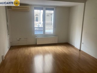 Piso en venta en Ensanche - Diputación en Alicante