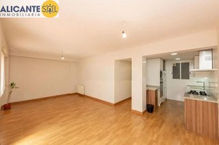Piso en venta en Ensanche - Diputación en Alicante