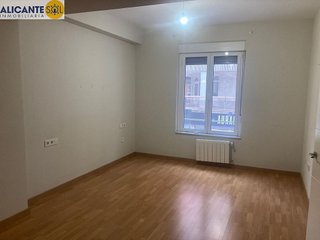 Piso en venta en Ensanche - Diputación en Alicante