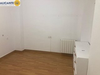 Piso en venta en Ensanche - Diputación en Alicante