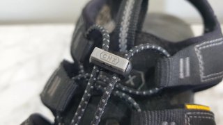 Sandalias Keen CNX WP Talla 44.5 Negras
