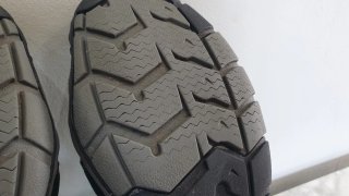 Sandalias Keen CNX WP Talla 44.5 Negras