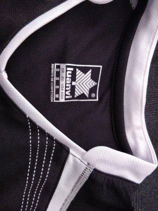 Camiseta Luanvi Negra y Blanca