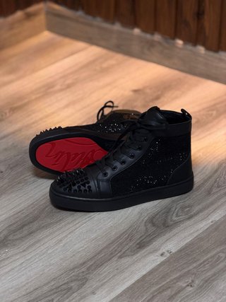 Zapatos Negros con Tachuelas