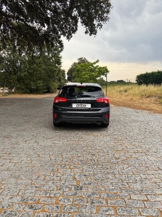 Ford Focus ST Line