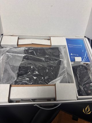 PS4 1TB Ultimate Player Edition + Juegos