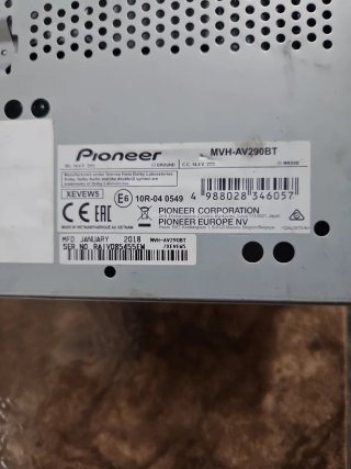 Radio Coche Pioneer MVH-AV290BT