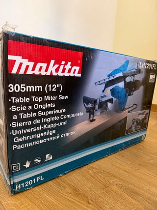 Sierra Ingletadora Makita LH1201FL Nueva