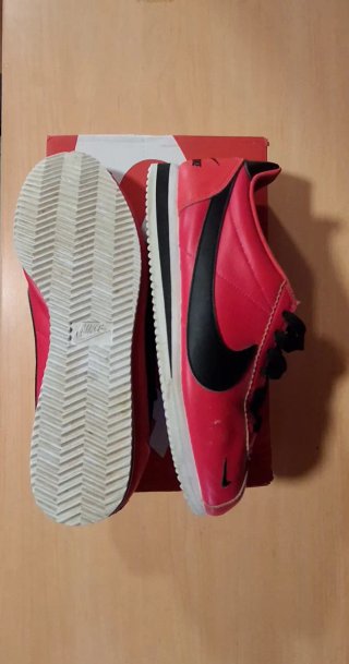 Zapatillas Nike Cortez Rojas y Negras