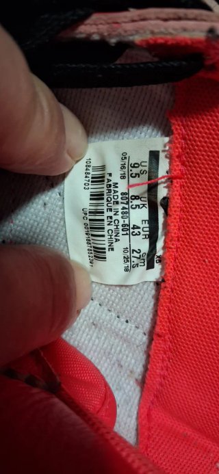Zapatillas Nike Cortez Rojas y Negras