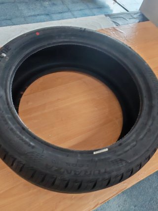 Neumático Bridgestone Turanza T005 225/45 R18 95Y