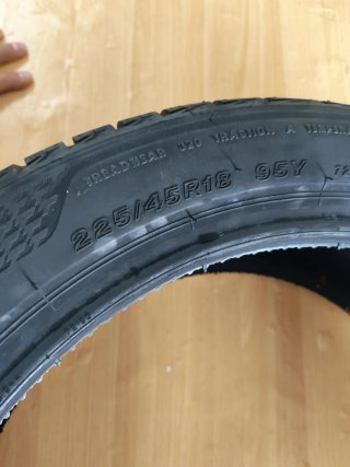 Neumático Bridgestone Turanza T005 225/45 R18 95Y