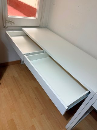 Scrivania con cassetti Micke Ikea Bianca