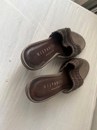 Sandalias Hispanitas tacón cuero marrón