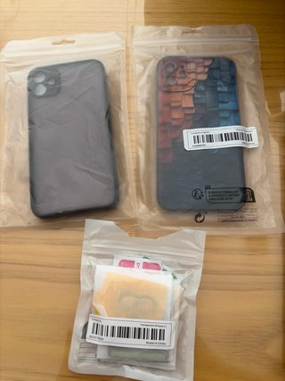 2 Fundas iPhone 11 + 5 Protectores Cámara