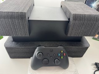 Xbox Series X 1TB SSD Negra