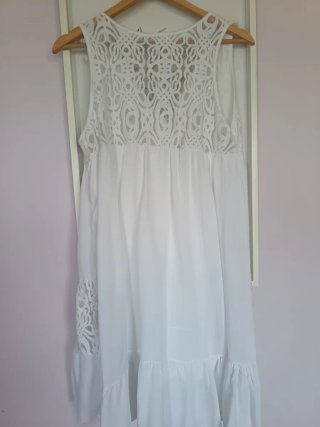 Vestido blanco estilo ibicenco