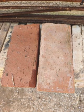 Ladrillos macizos de construcción