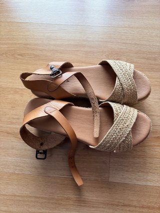 Sandalias cuña Tiziana Talla 38