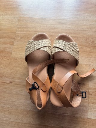 Sandalias cuña Tiziana Talla 38