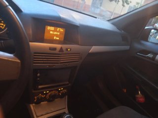Coche azul oscuro