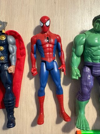 Lote Muñecos Marvel: Hulk, Spiderman, Thor, Cap