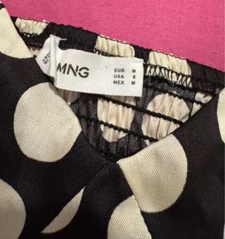 Top Mango lunares negro y beige