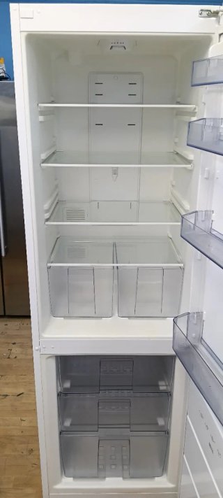 NEVERA COMBI ROMMER NO FROST ENERGÍA A+