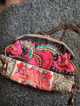 Bolso fiesta Zara multicolor bordado