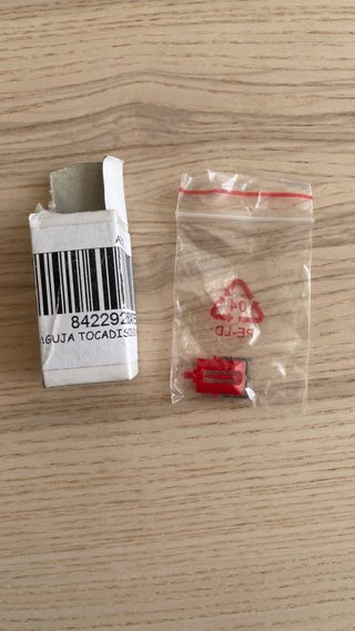 5 agujas para tocadiscos (rojo/negro)