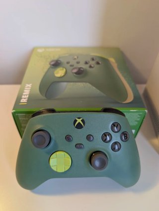 Xbox Series S Blanca + Mando