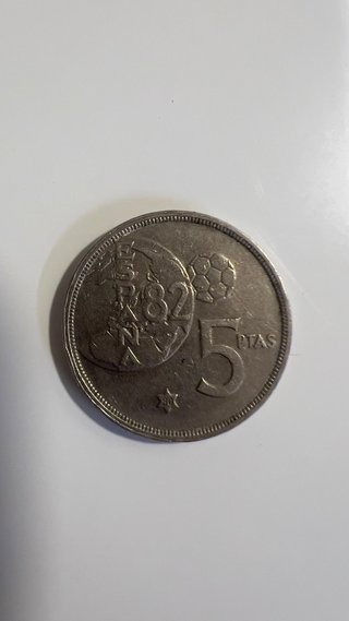 Lote 98 Monedas y Billetes Antiguos de 15 Países