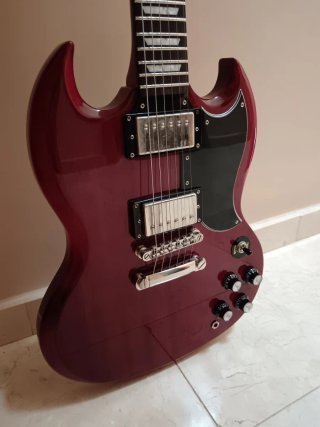 Epiphone SG G-400 Pro Cherry + funda acolchada