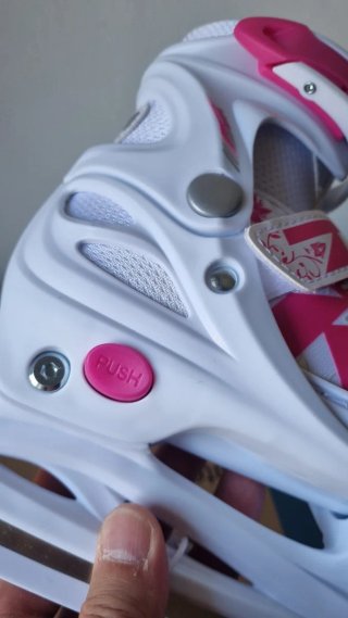 Pattini da ghiaccio Roces bianchi e fucsia