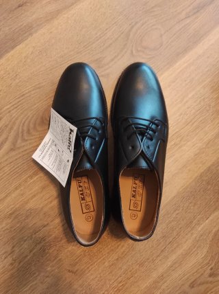 Zapatos Kalfu Negros Talla 42