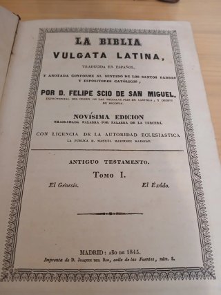 Biblia en latin y cast. Antiguo testamento.1845