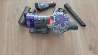 Aspiradora Dyson V6 con batería