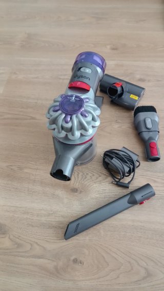 Aspiradora Dyson V6 con batería