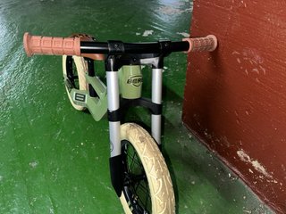 Bici de equilibrio Biky verde NUEVA