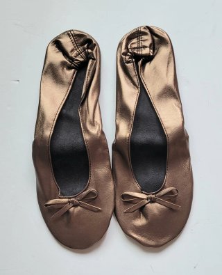 Bolso de mano o cluntch y bailarinas NUEVO
