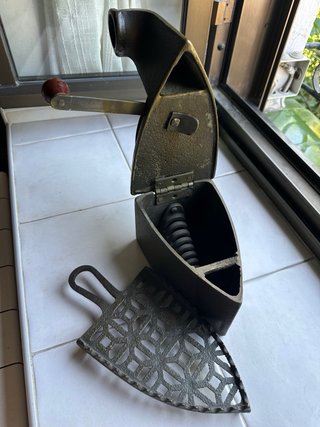 Plancha de hierro fundido estilo antiguo