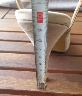 Zapatos de tacón beige ante mujer talla 38 Altura
