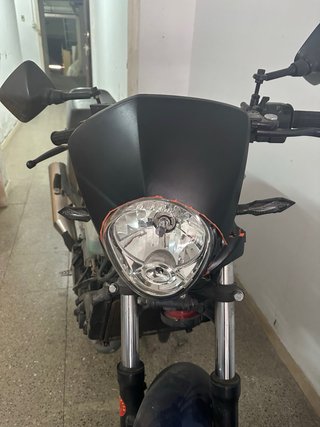 Kawasaki GPZ 500 Cafe Racer con papeles