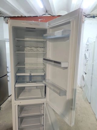 ☆NEVERA MARCA BOSCH COMBI NOFROST A++☆