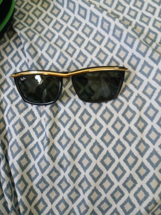 Gafas de Sol Ray-Ban Negro y Dorado