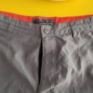 Bermuda Cargo Quiksilver Gris Talla L